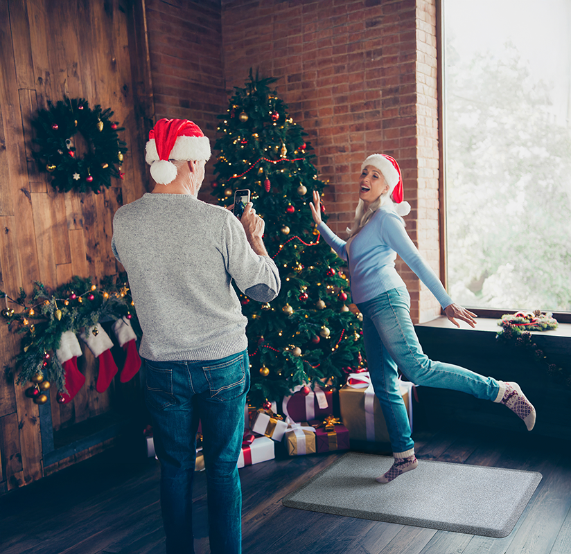 Meaningful Gift Ideas Tailored For Aging Parents