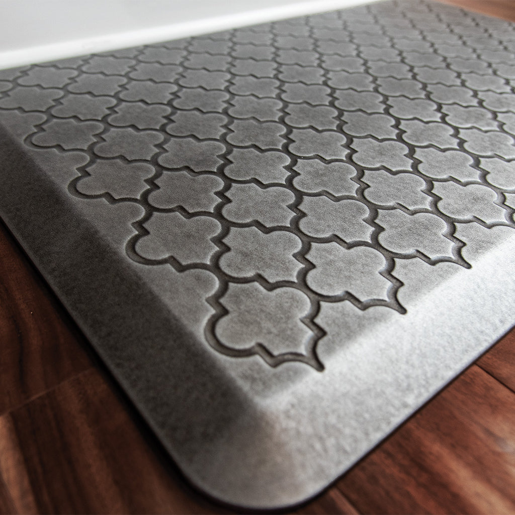 Trellis Collection – Silver Leaf - WellnessMats